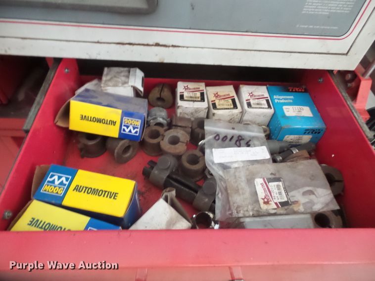 image for item FB9324 Hunter D111 four wheel alignment machine