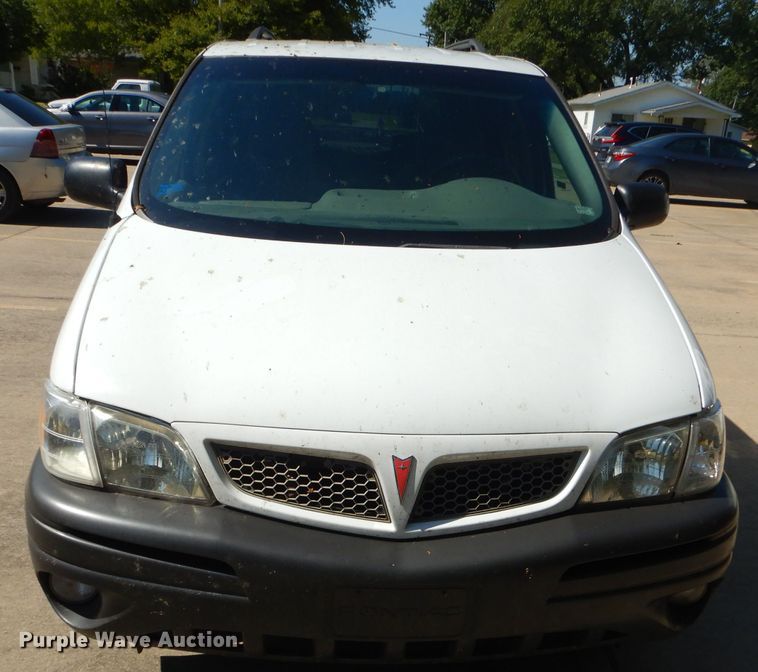 image for item FC9997 2004 Pontiac Montana handicap accessible van