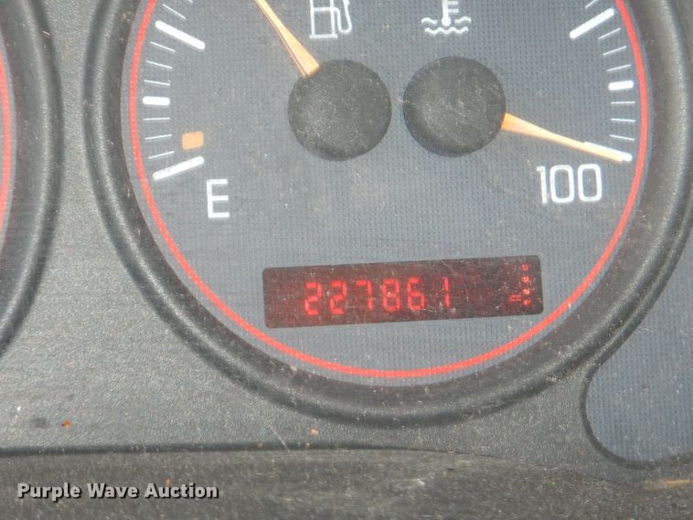 image for item FC9997 2004 Pontiac Montana handicap accessible van