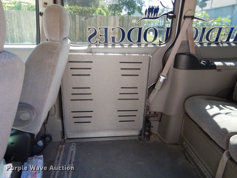 image for item FC9997 2004 Pontiac Montana handicap accessible van
