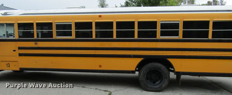 image for item FD9283 2002 Chevrolet Blue Bird school bus