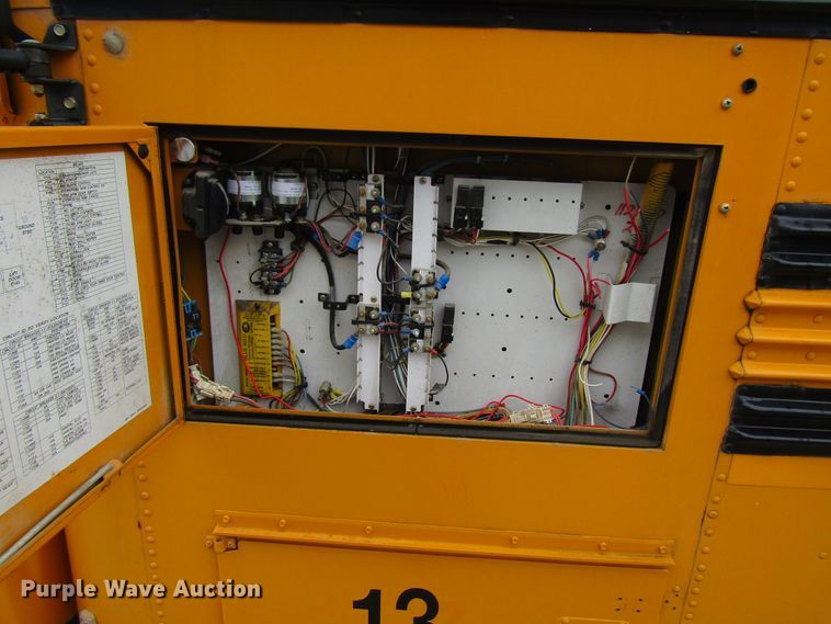 image for item FD9283 2002 Chevrolet Blue Bird school bus