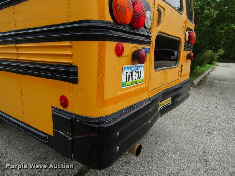 image for item FD9283 2002 Chevrolet Blue Bird school bus
