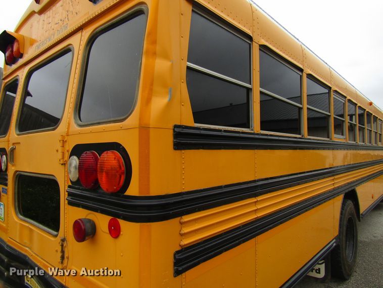 image for item FD9283 2002 Chevrolet Blue Bird school bus
