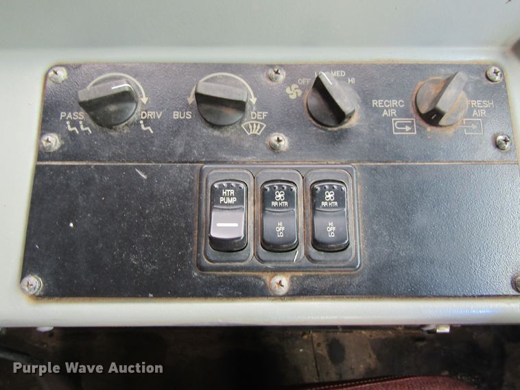 image for item FD9283 2002 Chevrolet Blue Bird school bus