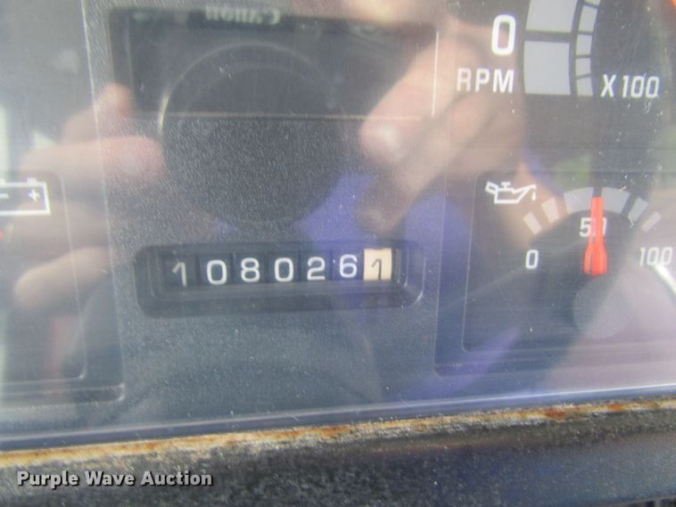 image for item FD9283 2002 Chevrolet Blue Bird school bus