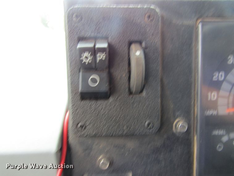 image for item FD9283 2002 Chevrolet Blue Bird school bus