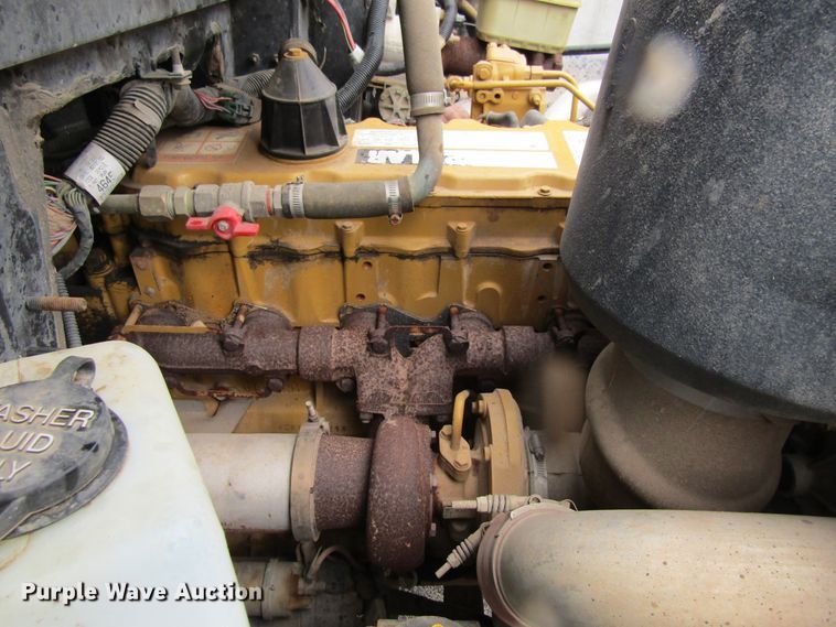 image for item FD9283 2002 Chevrolet Blue Bird school bus