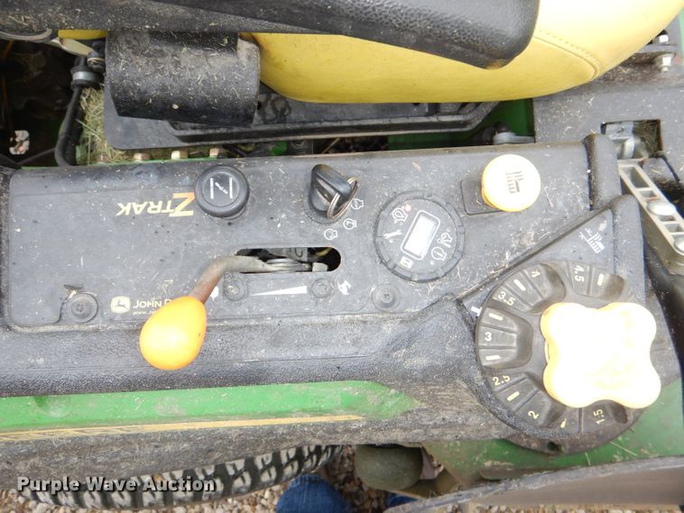 image for item FF9686 John Deere Z930M ZTR lawn mower