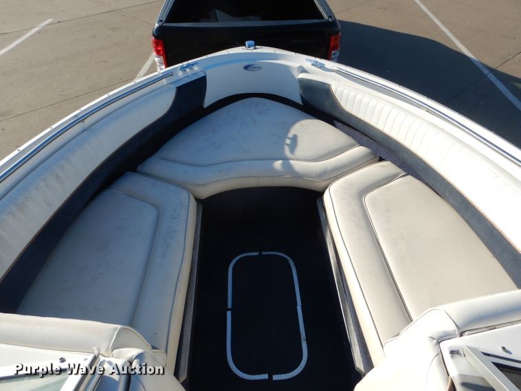 image for item FI9662 1996 Bayliner 2250LS boat