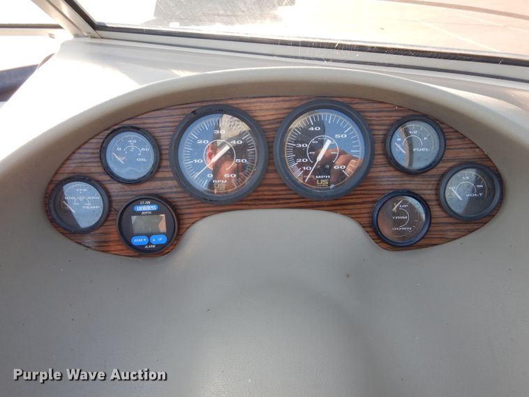 image for item FI9662 1996 Bayliner 2250LS boat