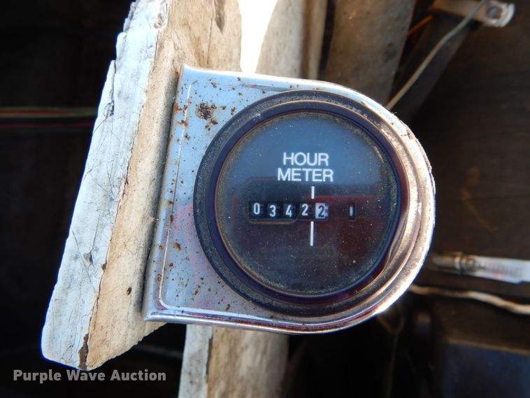 image for item FI9662 1996 Bayliner 2250LS boat