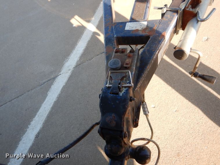 image for item FI9662 1996 Bayliner 2250LS boat