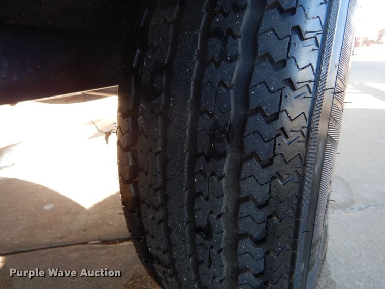 image for item FI9662 1996 Bayliner 2250LS boat