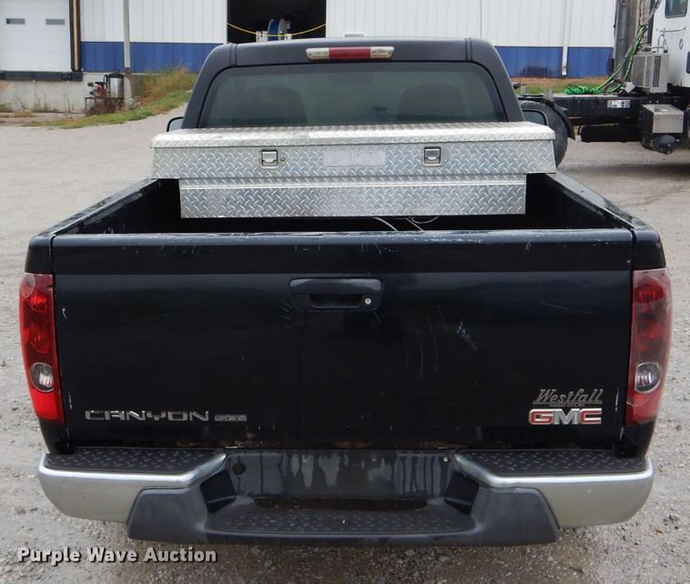 image for item FI9677 2005 GMC Canyon SLE pickup truck