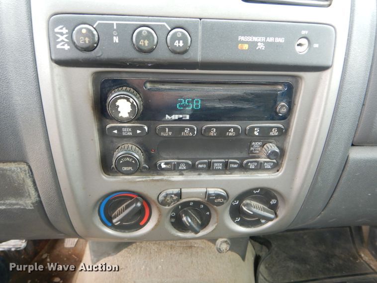 image for item FI9677 2005 GMC Canyon SLE pickup truck