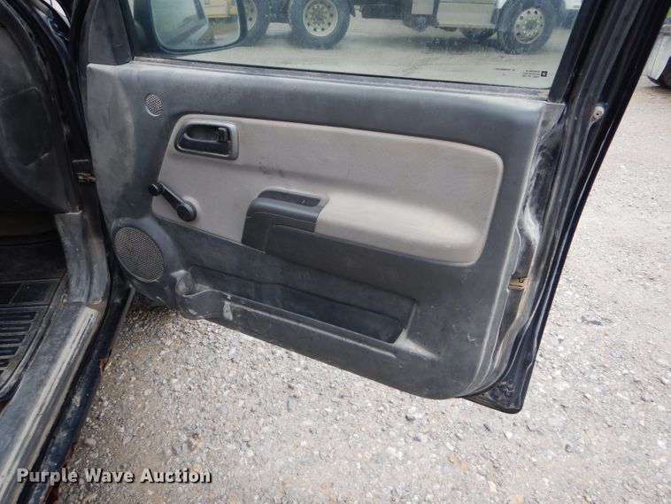 image for item FI9677 2005 GMC Canyon SLE pickup truck