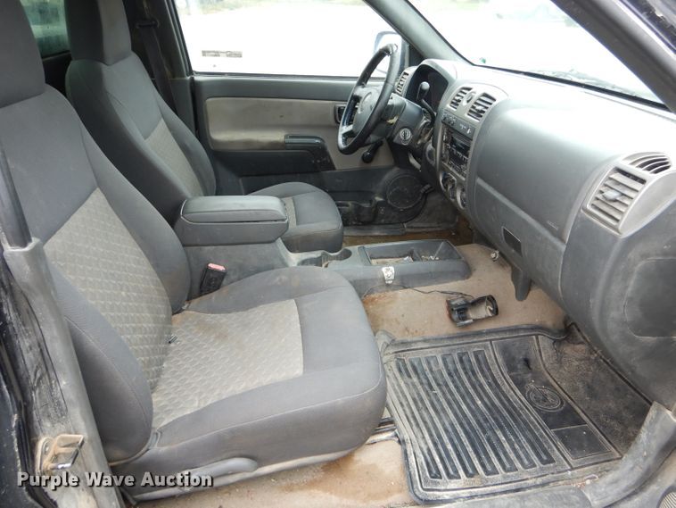 image for item FI9677 2005 GMC Canyon SLE pickup truck