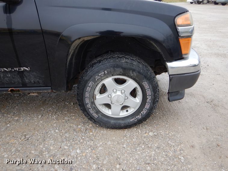 image for item FI9677 2005 GMC Canyon SLE pickup truck