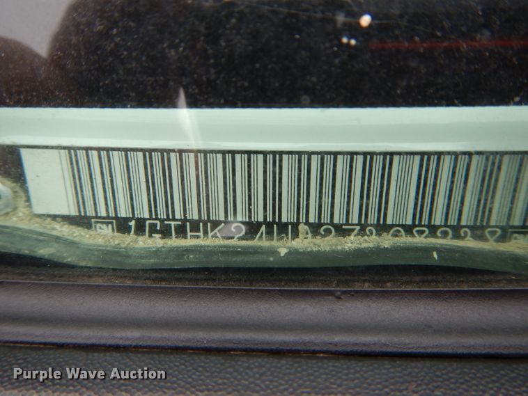 image for item FI9680 2002 GMC Sierra 2500HD pickup truck