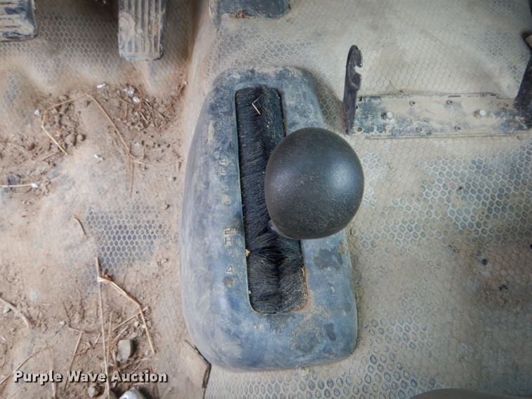 image for item FI9682 2002 GMC Sierra 2500HD pickup truck