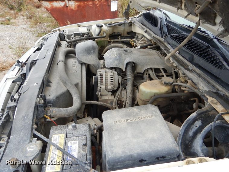 image for item FI9682 2002 GMC Sierra 2500HD pickup truck