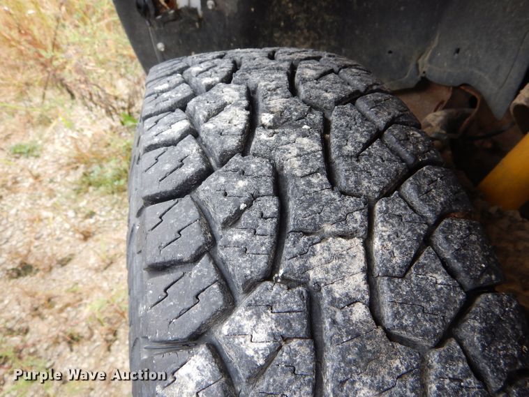 image for item FI9682 2002 GMC Sierra 2500HD pickup truck