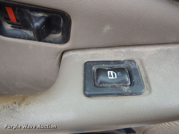 image for item FI9688 2004 Chevrolet Silverado 1500 Ext. Cab pickup truck