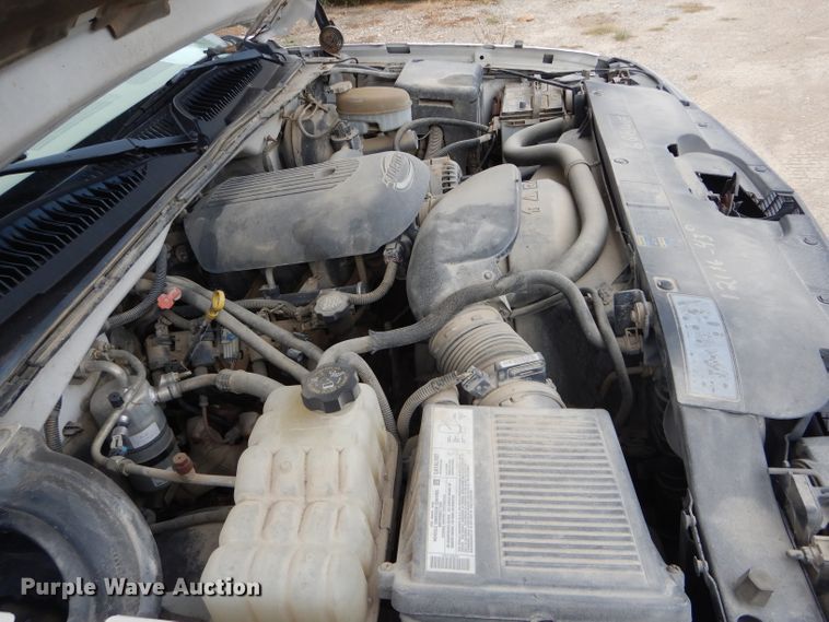 image for item FI9688 2004 Chevrolet Silverado 1500 Ext. Cab pickup truck