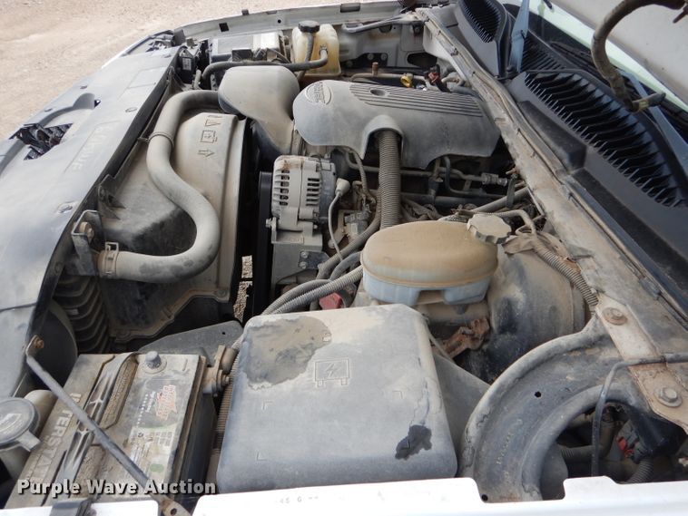 image for item FI9688 2004 Chevrolet Silverado 1500 Ext. Cab pickup truck