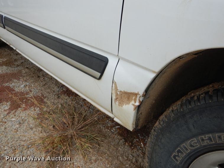 image for item FI9688 2004 Chevrolet Silverado 1500 Ext. Cab pickup truck