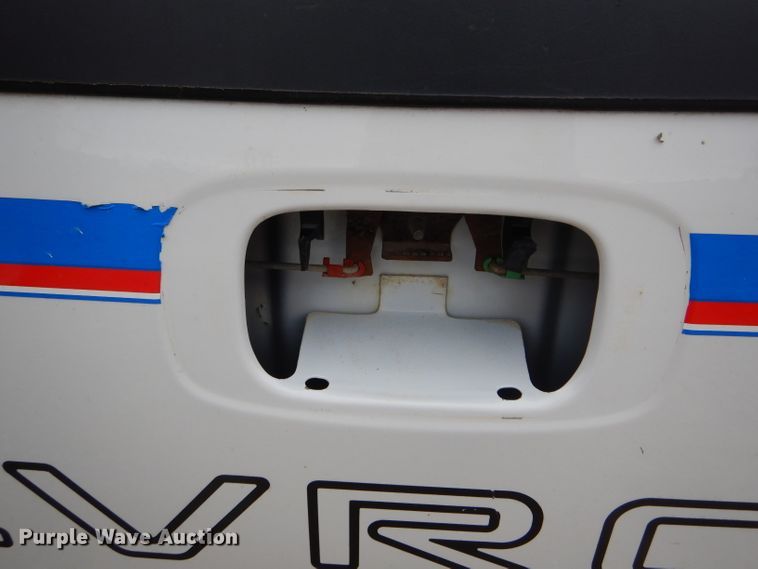 image for item FI9688 2004 Chevrolet Silverado 1500 Ext. Cab pickup truck