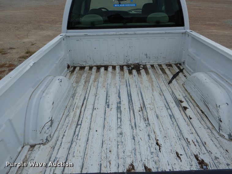 image for item FI9688 2004 Chevrolet Silverado 1500 Ext. Cab pickup truck