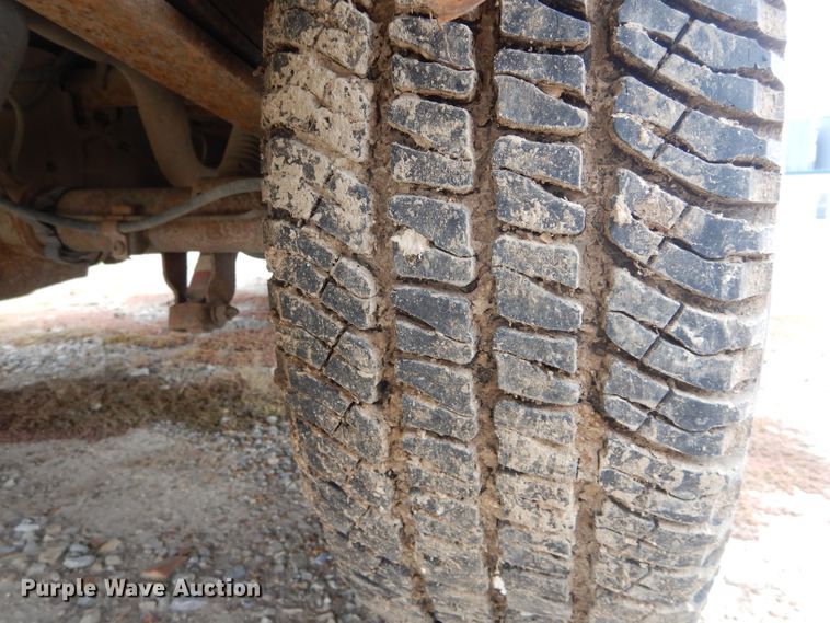 image for item FI9688 2004 Chevrolet Silverado 1500 Ext. Cab pickup truck