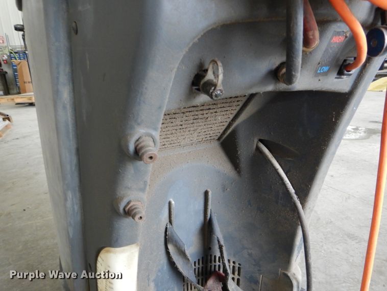 image for item FI9689 SPX Robinair Cool Tech 34700Z refrigerant machine