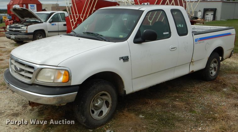 image for item FI9690 2000 Ford F150 SuperCab pickup truck