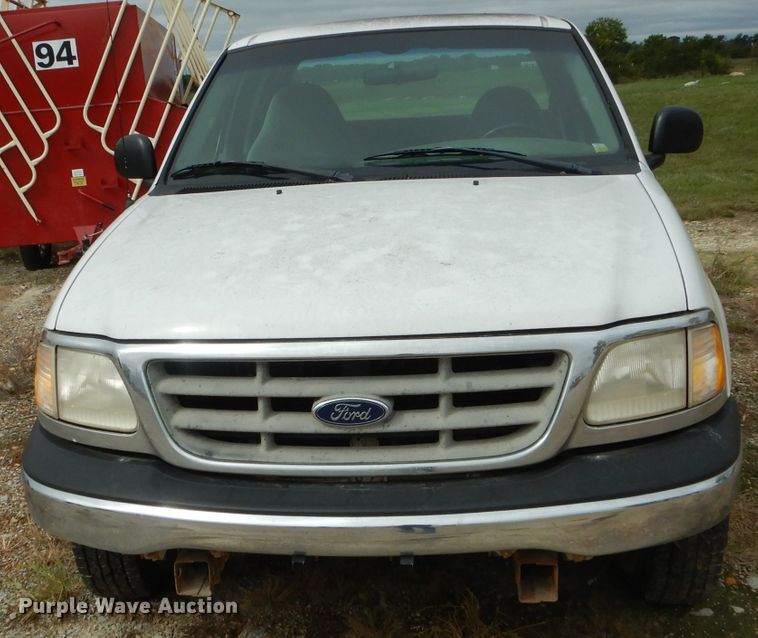 image for item FI9690 2000 Ford F150 SuperCab pickup truck