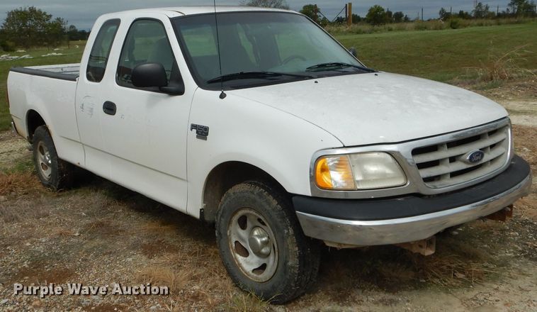 image for item FI9690 2000 Ford F150 SuperCab pickup truck