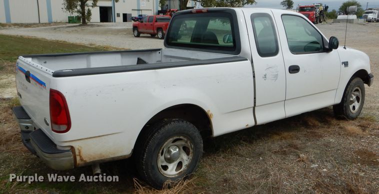 image for item FI9690 2000 Ford F150 SuperCab pickup truck