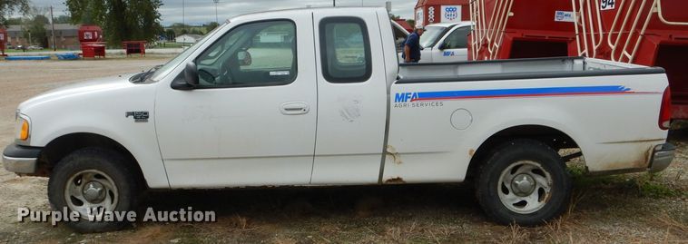 image for item FI9690 2000 Ford F150 SuperCab pickup truck