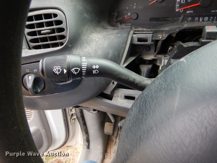 image for item FI9690 2000 Ford F150 SuperCab pickup truck