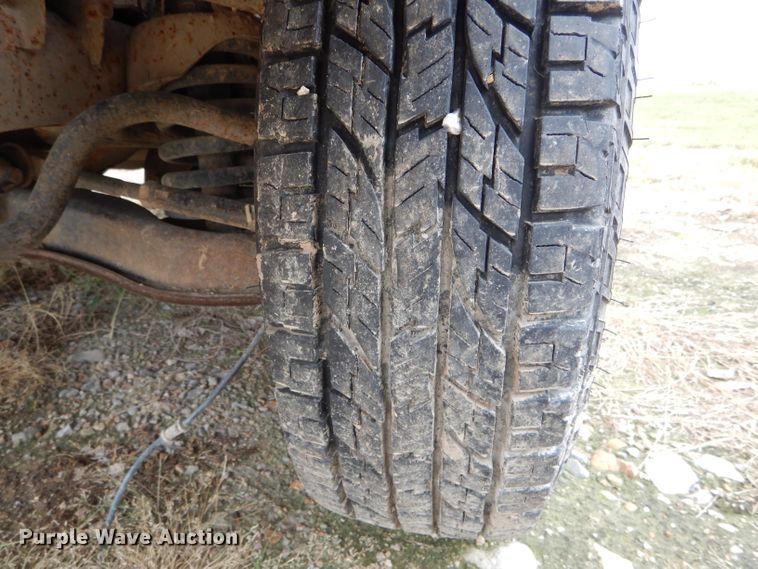 image for item FI9690 2000 Ford F150 SuperCab pickup truck