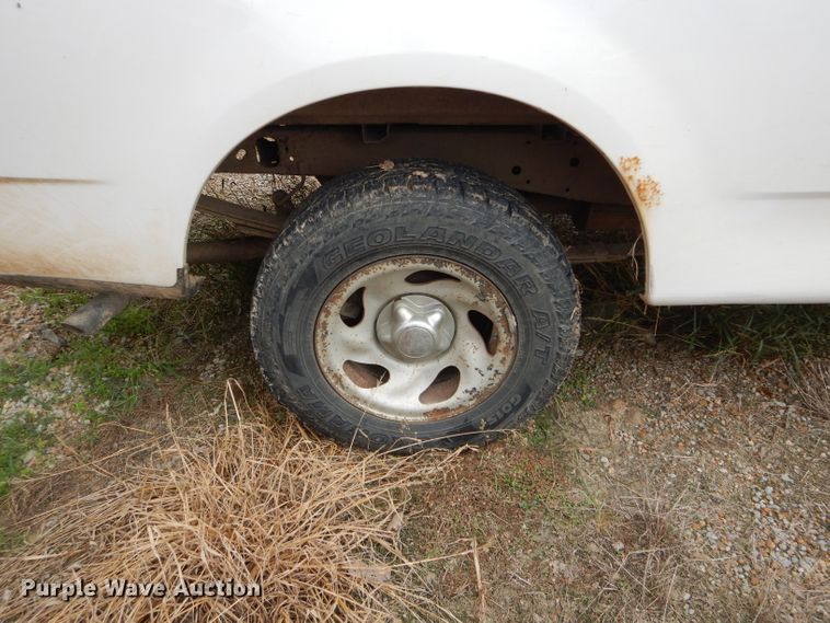 image for item FI9690 2000 Ford F150 SuperCab pickup truck