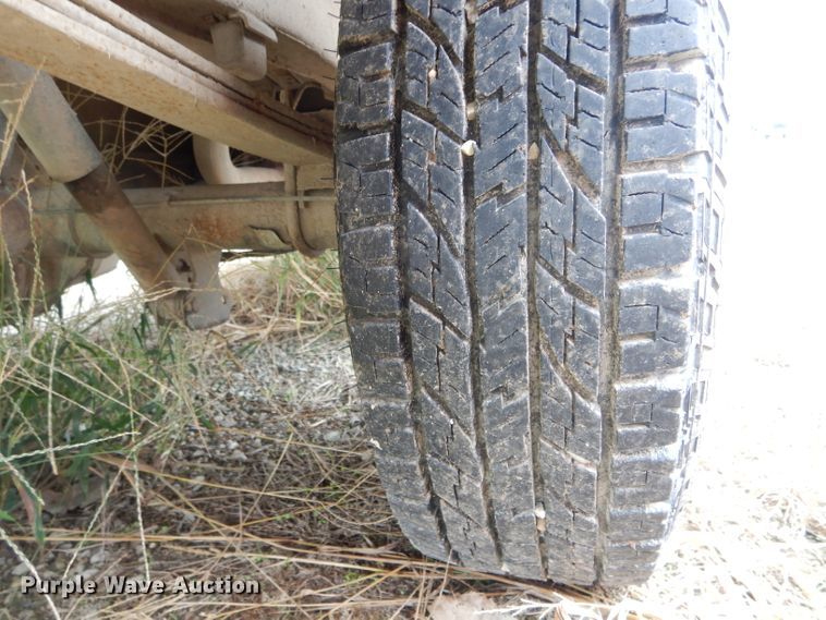 image for item FI9690 2000 Ford F150 SuperCab pickup truck