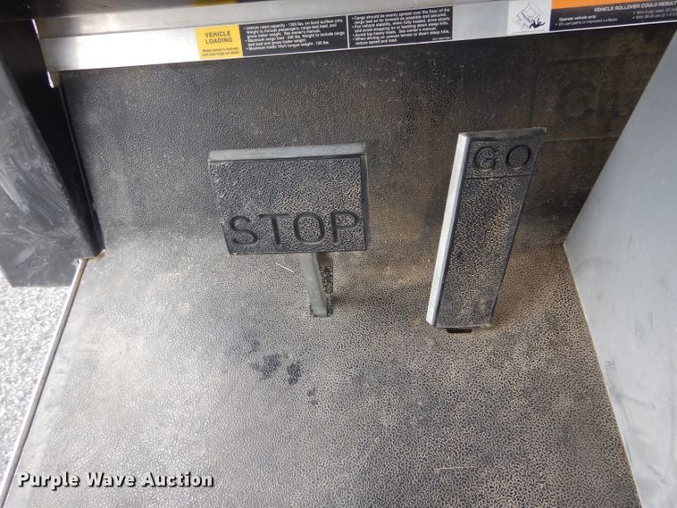 image for item FI9696 2005 Club Car food/beverage cart