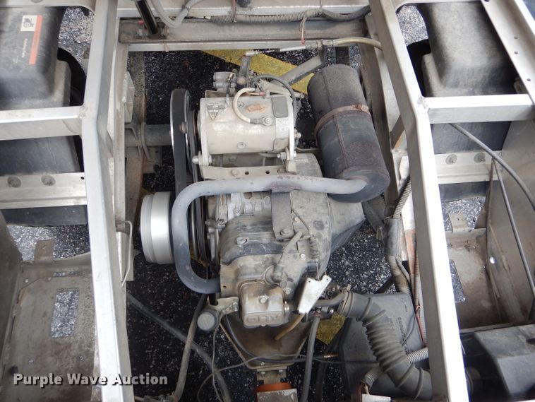 image for item FI9696 2005 Club Car food/beverage cart