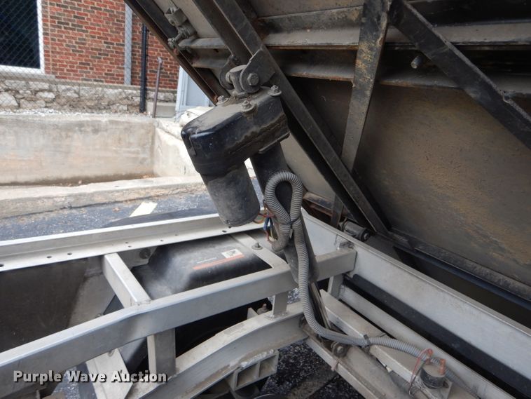 image for item FI9696 2005 Club Car food/beverage cart