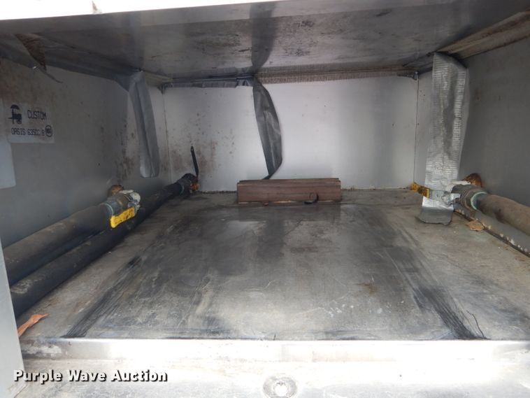 image for item FI9696 2005 Club Car food/beverage cart