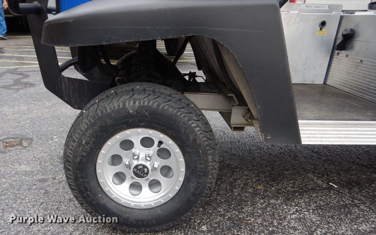 image for item FI9696 2005 Club Car food/beverage cart