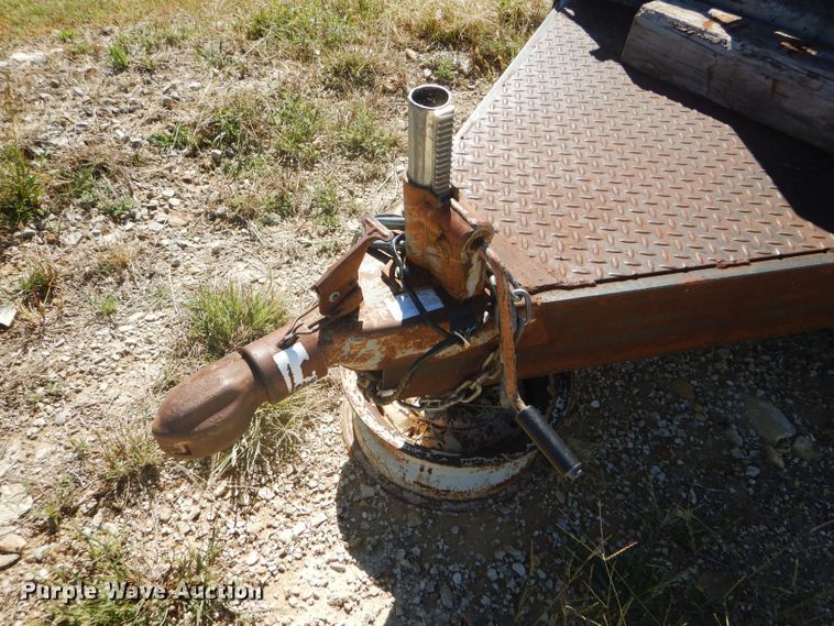 image for item FJ9758 Shop built used oil reclamation trailer